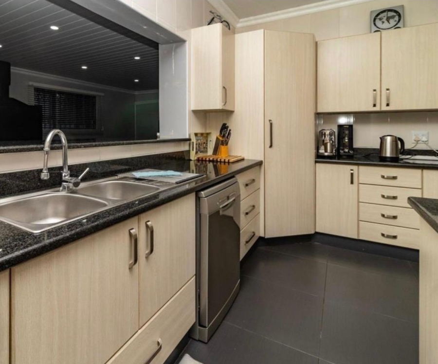 3 Bedroom Property for Sale in Manor Heights Eastern Cape
